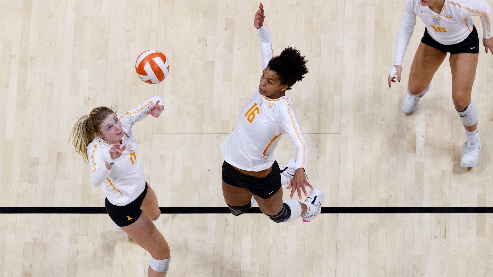 Lady Vols volleyball leave Tuscaloosa with strong win TNJN Tennessee
